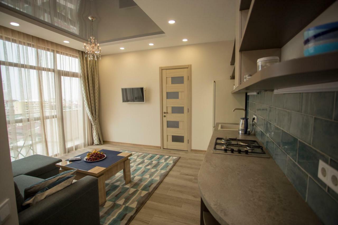 Nano'S Exclusive Fashionable Apartment Batumi Exterior photo
