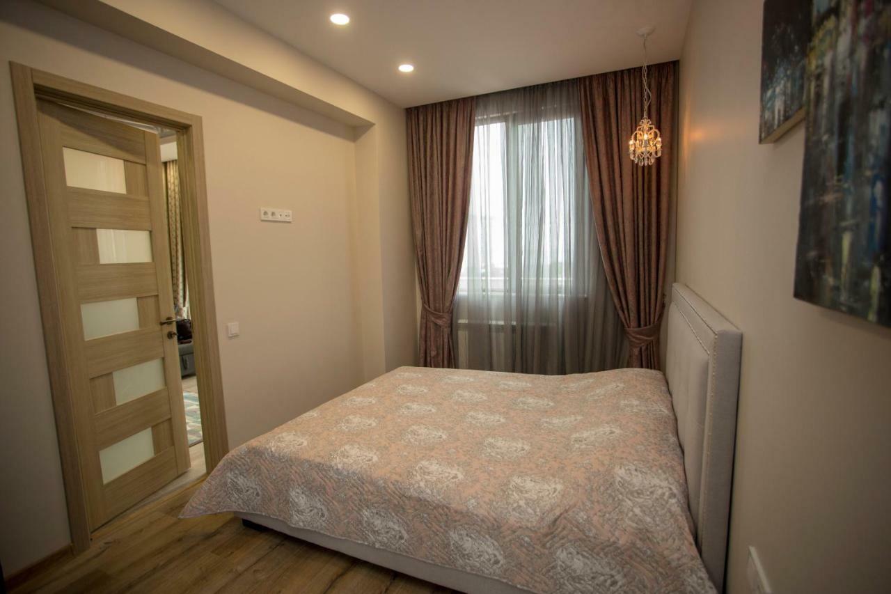 Nano'S Exclusive Fashionable Apartment Batumi Exterior photo